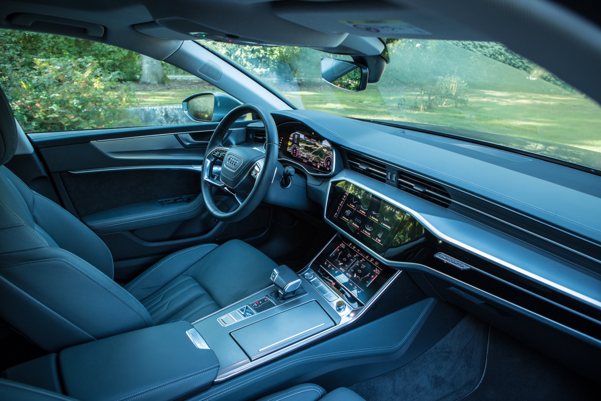 Audi A7 2010-present Blue with white striping housse de voiture spéciale  pour l'intérieur